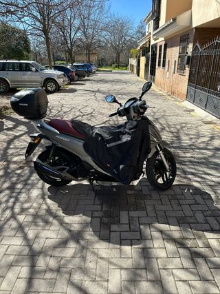 Scooter Kymco People S 125cc (2020) - Carnet B y E
