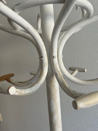 Perchero de pie (antiguo)