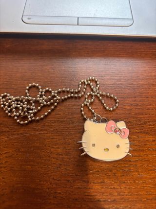 Collar Hello Kitty con Caja Regalo