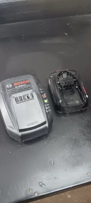 Cargador y Batería Bosch 18V
