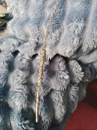 Collar con colgante de varita plateada Harry Potte