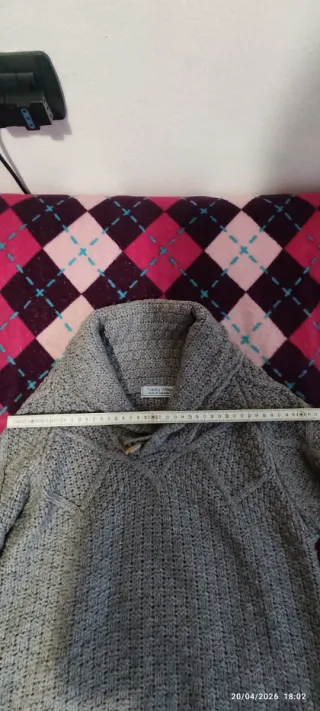 Maglione misto lana con scollo a scialle