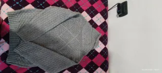 Maglione misto lana con scollo a scialle
