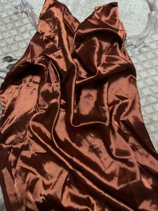 Conjunto fiesta satinado marrón