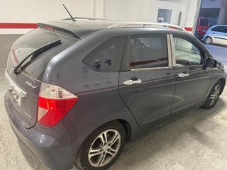Honda FR-V 2006