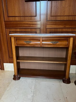 Mueble auxiliar madera con tapa mármol