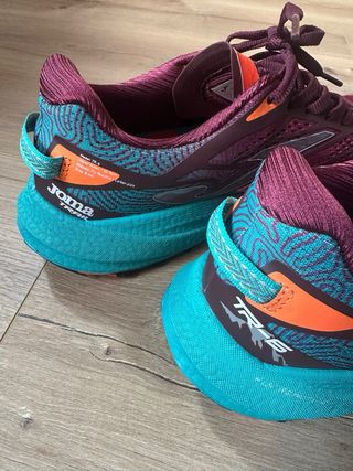 Zapatilla Joma Running Morado y Turquesa