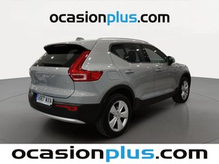 Volvo XC40 T2 Core Auto 95 kW (129 CV)