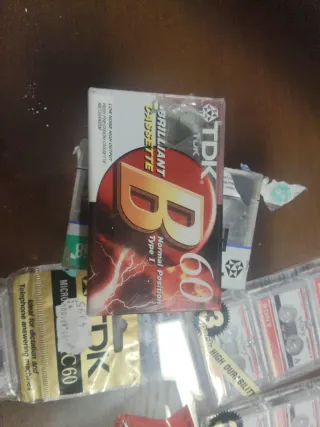 Mini cintas cassette o grabadoras  vírgenes