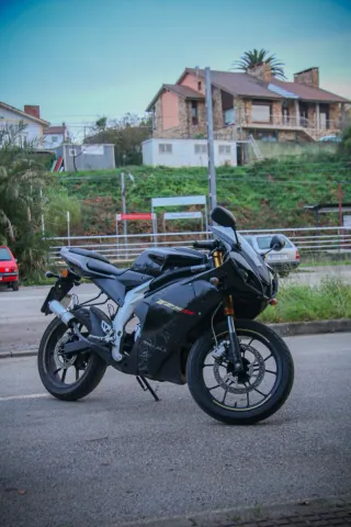Rieju RS3 Negra