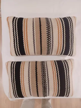 Cojines Kenay Rayas Beige Multicolor, tela rústica