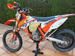 KTM 250 EXC F Enduro 4 tiempos