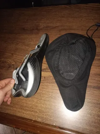 Kit ciclismo: sillín, funda y protectores Motsuv