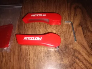Kit ciclismo: sillín, funda y protectores Motsuv