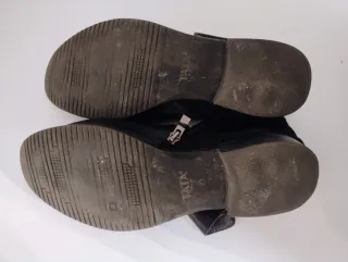 Stivaletti neri Tata