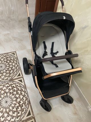 Carro de bebé unisex completo, totalmente nuevo.