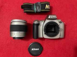 Nikon F55 + AF Nikkor 28-80mm Cámara Analógica 35m