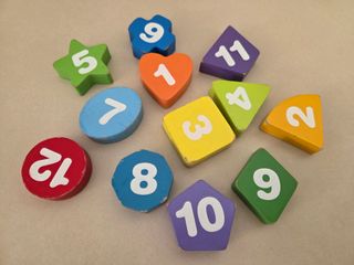 Reloj de madera educativo para niños