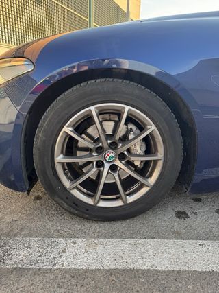 Alfa Romeo Giulia 2017