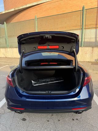 Alfa Romeo Giulia 2017