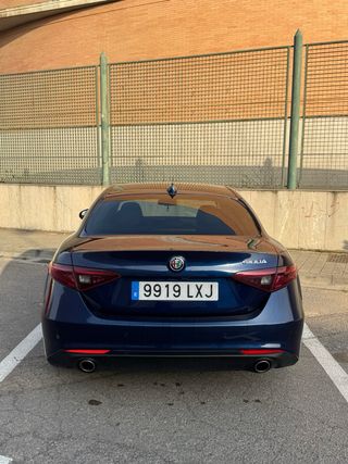 Alfa Romeo Giulia 2017