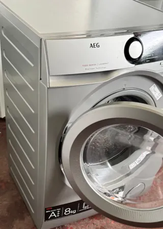 LAVADORA AEG SERIE7000 DE 8KG EN INOX A+++