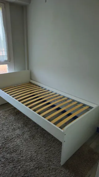 Cama IKEA SLÄKT con somier