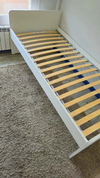 Cama IKEA SLÄKT con somier