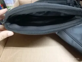 Mochila Givi Easy-T Range cobre mãos