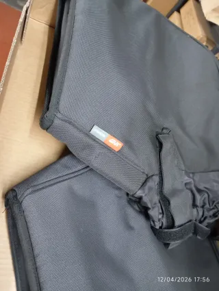 Mochila Givi Easy-T Range cobre mãos