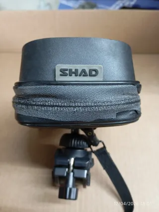 Mochila Givi Easy-T Range cobre mãos