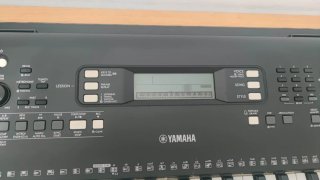 Teclado Yamaha PSR-EW310