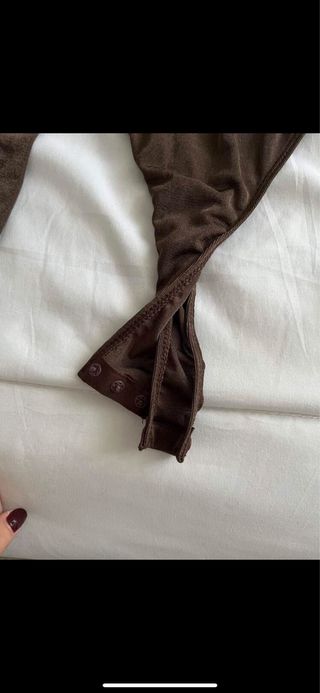 Body marrón manga larga