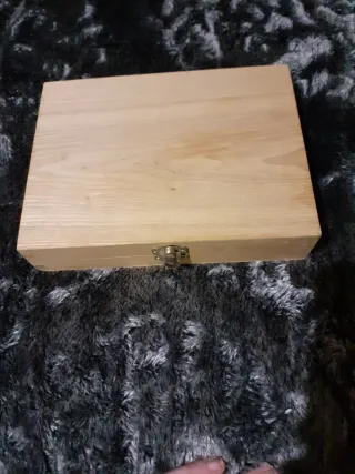 Maletín de dibujo con carboncillos