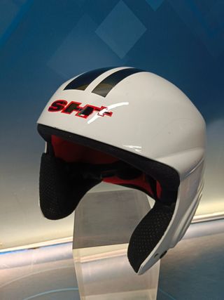 Botas de descanso nieve MK talla 33/34 + casco de esquiar SH+ talla 52