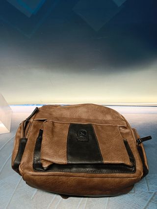 Bolso de piel by clair,s bags en perfecto estado