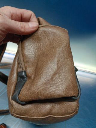 Bolso de piel by clair,s bags en perfecto estado