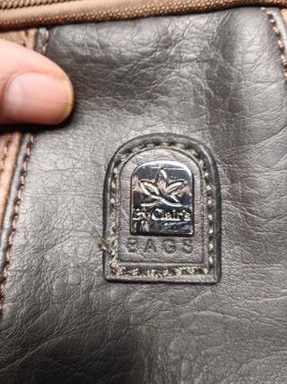 Bolso de piel by clair,s bags en perfecto estado
