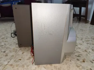Minicadena LG LM-M140: 3 CD, 2 Casetes