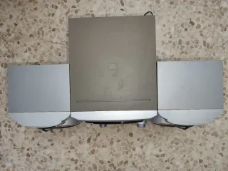 Minicadena LG LM-M140: 3 CD, 2 Casetes