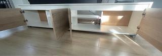Mueble TV blanco y madera