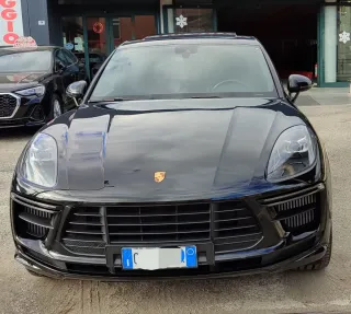 Porsche Macan Turbo 2020