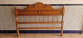 Cabecero de cama provenzal de madera