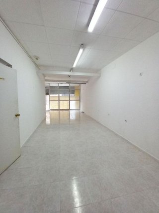 Local comercial en venta en Cerdanyola sur en Mataró