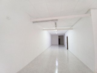 Local comercial en venta en Cerdanyola sur en Mataró