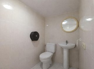 Local comercial en venta en Cerdanyola sur en Mataró