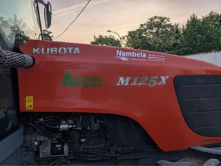 Tractor Kubota M125X