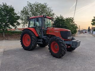 Tractor Kubota M125X