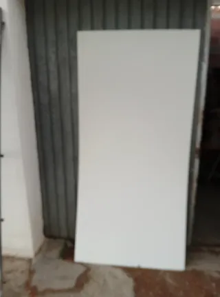 Armario desmontado blanco y rosa