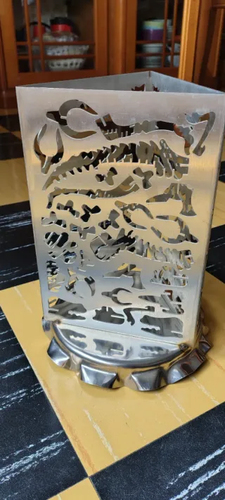 Porta candele in acciaio decorato